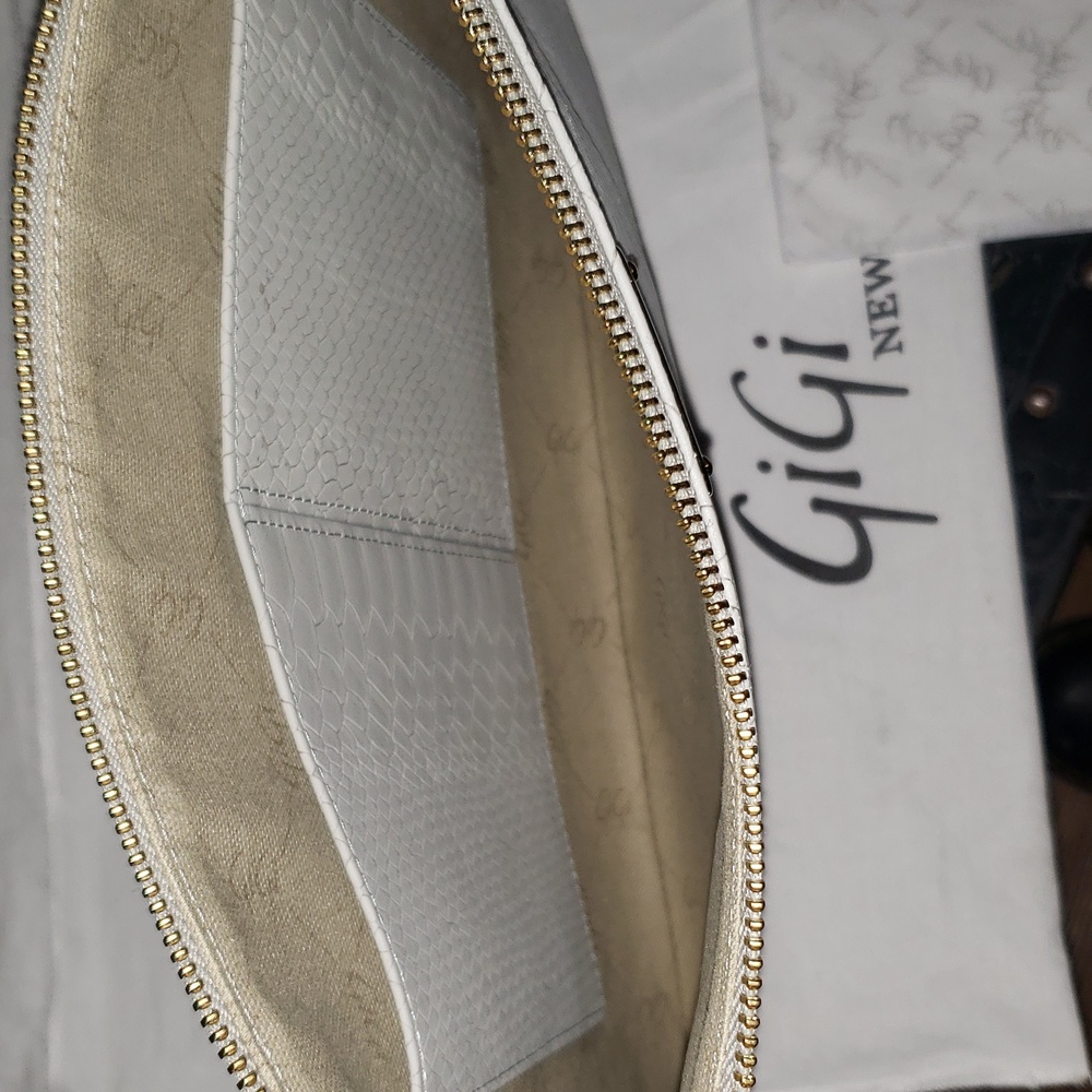 GiGi New York OS Uber Clutch in Oyster - Picture 4 of 4